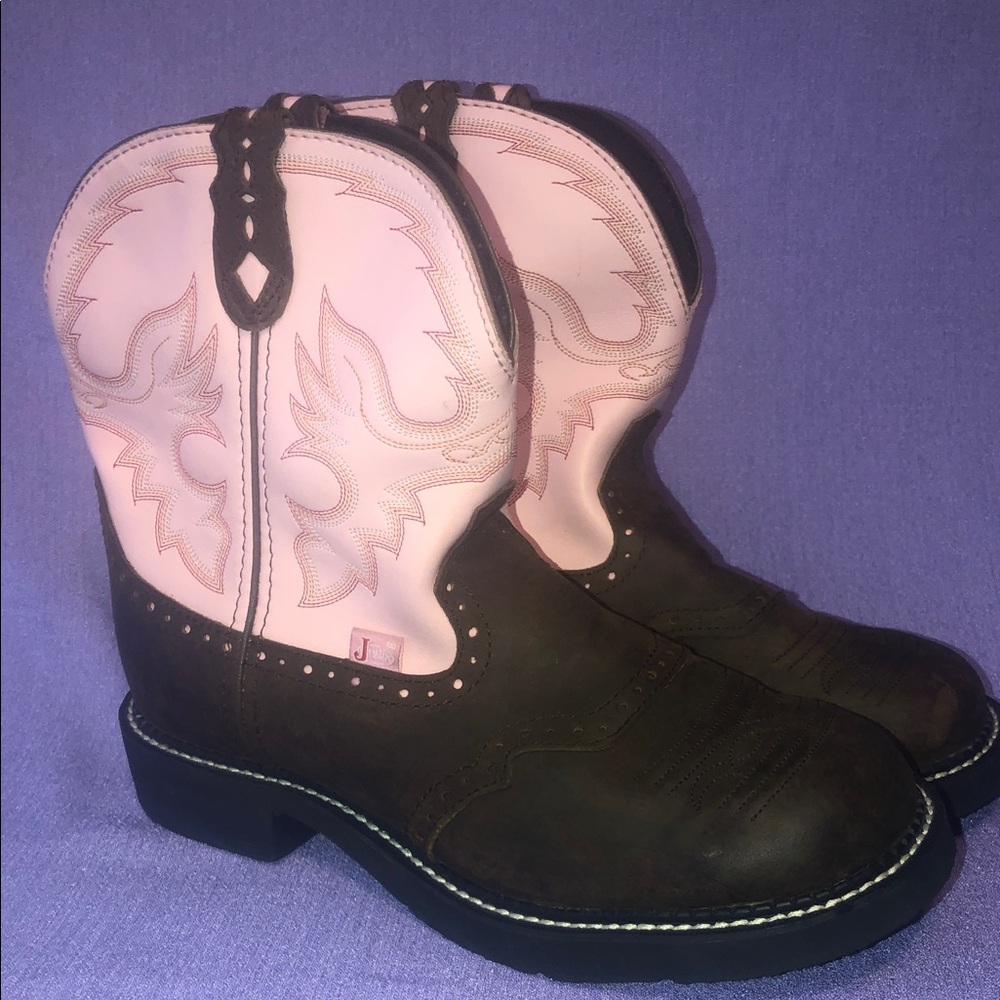 Used Women’s Justin Gypsy Brown/Pink Western Boots Size 11B L9901